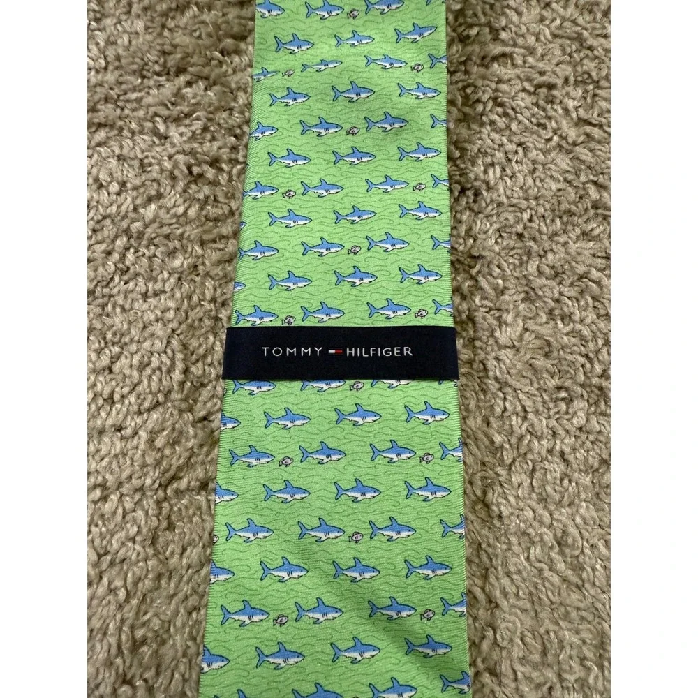 Tommy Hilfiger Necktie Green Shark Print Novelty‎ Nautical Preppy Coastal NWT